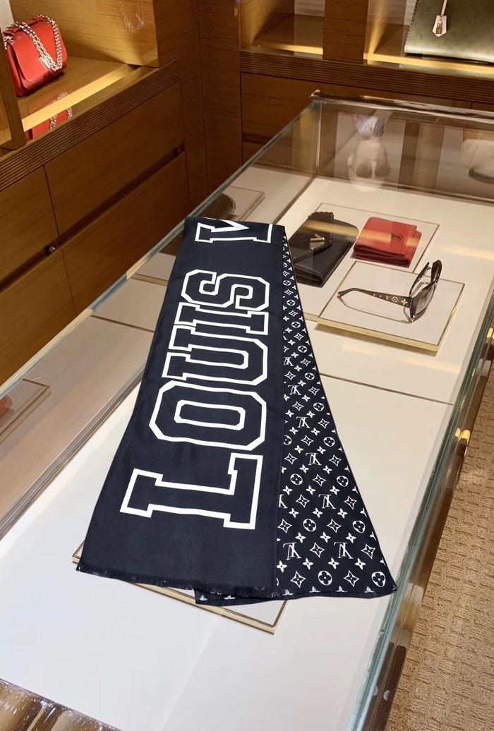 Louis Vuitton Scarf LVS00015